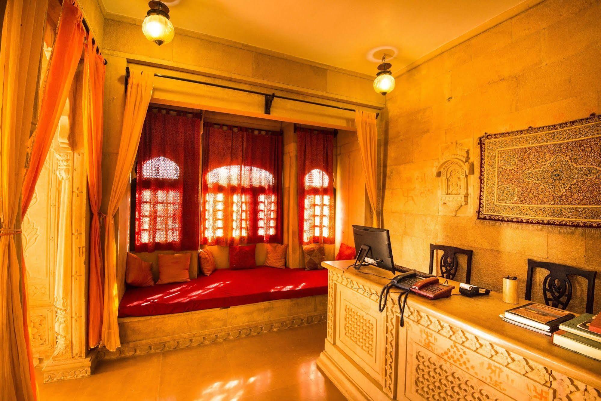 Hotel The Golden House Jaisalmer Bagian luar foto